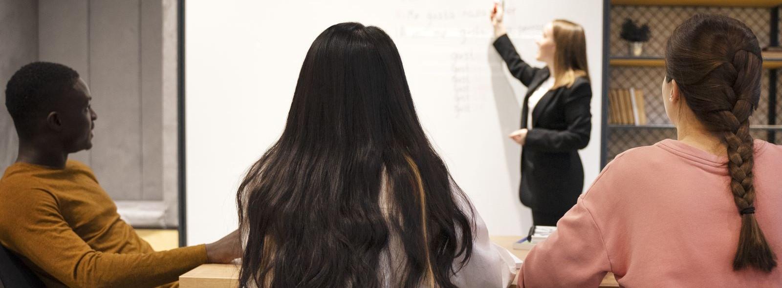 catalogo delle lezioni del DISUM dirette agli studenti delle scuole secondarie